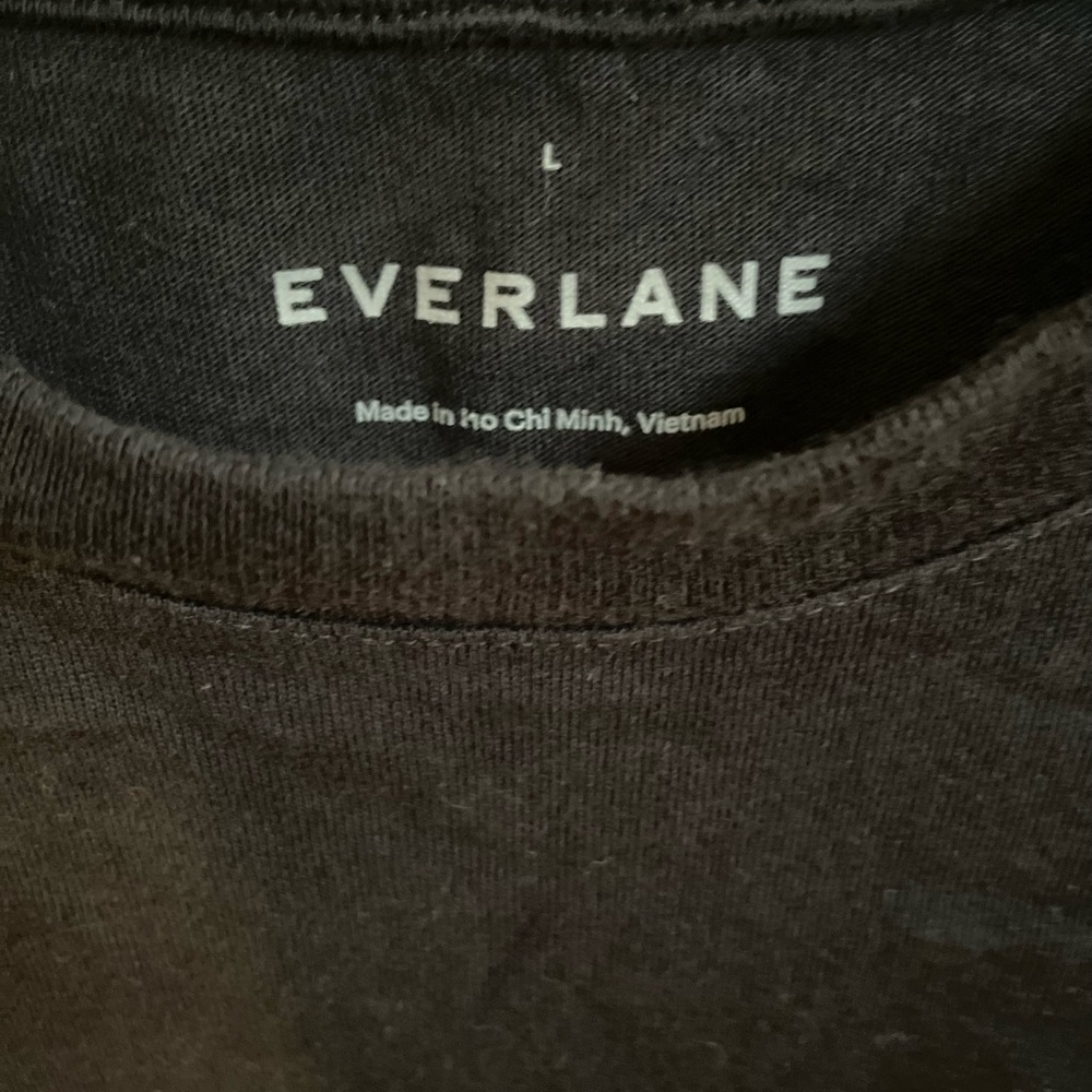Everlane Black Tee Large